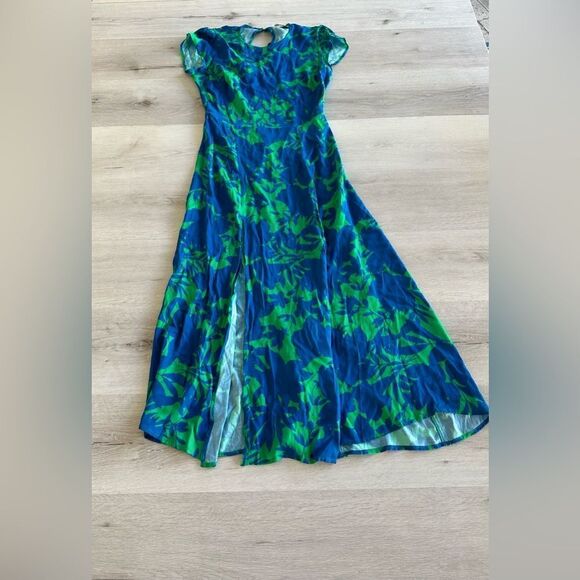 Olivaceous Kelly Back Cutout Midi Dress Green/Blue L NWT - Picture 5 of 8